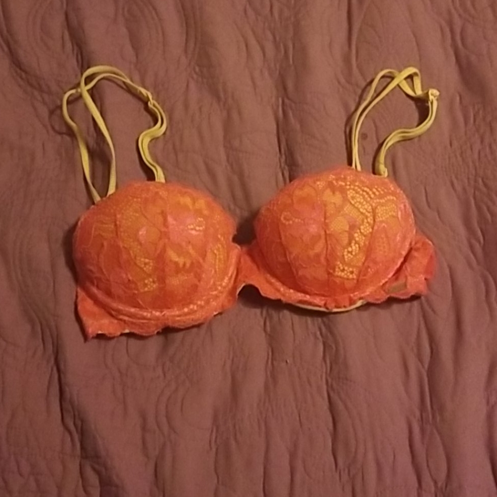 Victoria's Secret Pink bra